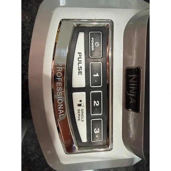 Ninja Professional Blender 1100W BL740 With 72oz Pitcher & Lid Tested - Picture 14 of 17